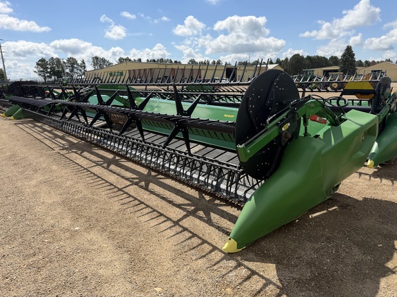 2024 John Deere RD40F Header Combine