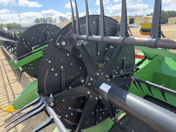 2024 John Deere RD40F Header Combine