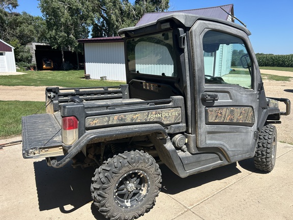2019 John Deere XUV 835M ATV