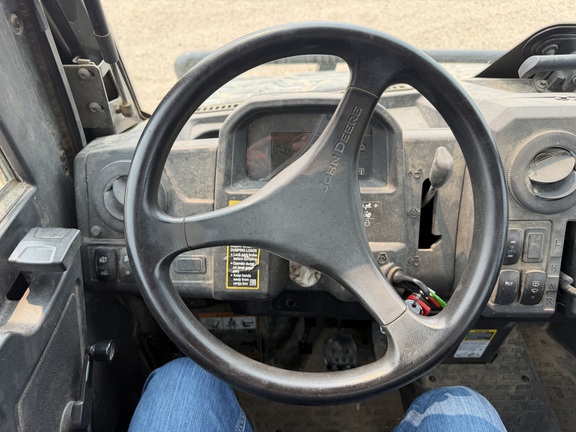 2019 John Deere XUV 835M ATV