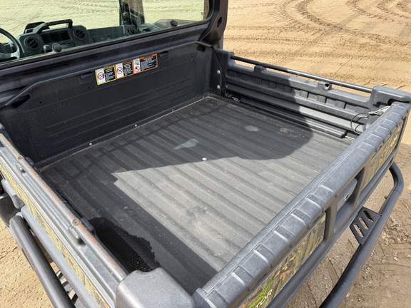 2019 John Deere XUV 835M ATV