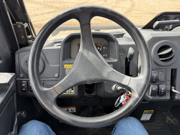 2019 John Deere XUV 835M ATV
