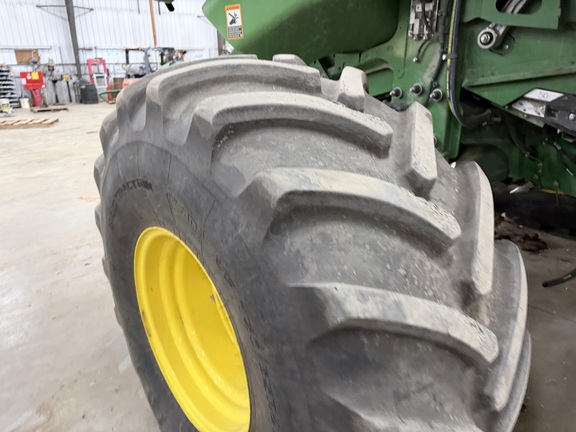 2024 John Deere X9 1000 Combine