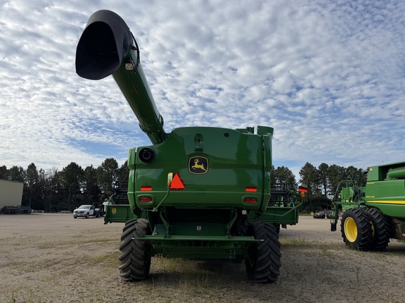 2024 John Deere S780 Combine