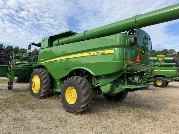 2024 John Deere S780 Combine