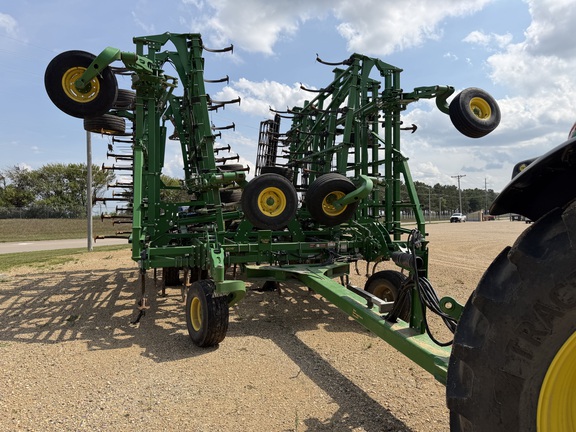 2020 John Deere 2230FH Field Cultivator