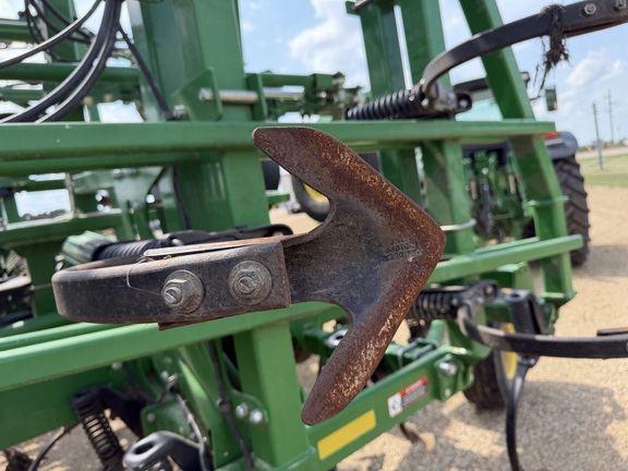 2020 John Deere 2230FH Field Cultivator