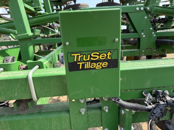 2020 John Deere 2230FH Field Cultivator