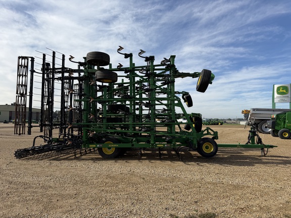 2020 John Deere 2230FH Field Cultivator