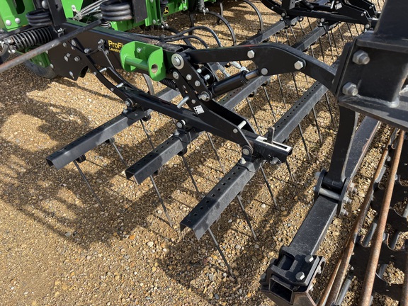 2020 John Deere 2230FH Field Cultivator