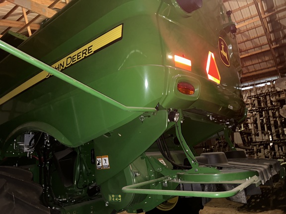 2024 John Deere S780 Combine