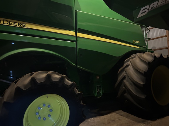 2024 John Deere S780 Combine