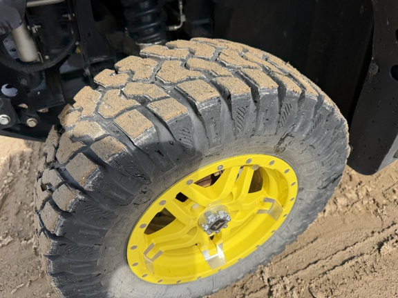2024 John Deere XUV 835R ATV