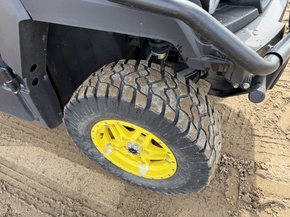 2024 John Deere XUV 835R ATV