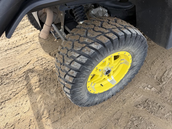 2024 John Deere XUV 835R ATV