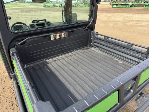 2024 John Deere XUV 835R ATV