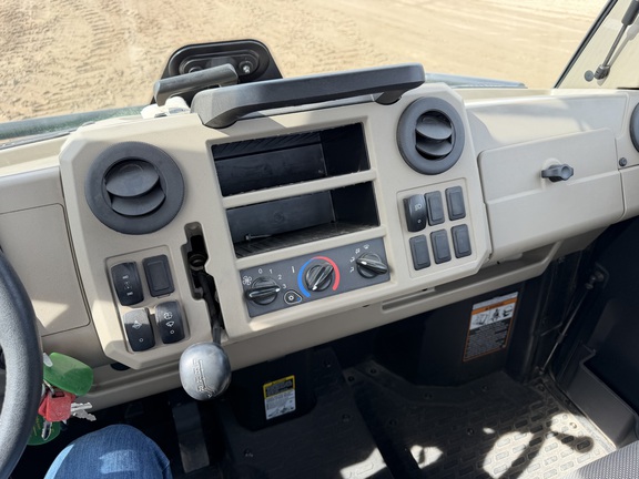 2024 John Deere XUV 835R ATV