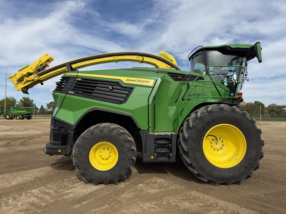 2026 John Deere F9 700 Forage Harvester