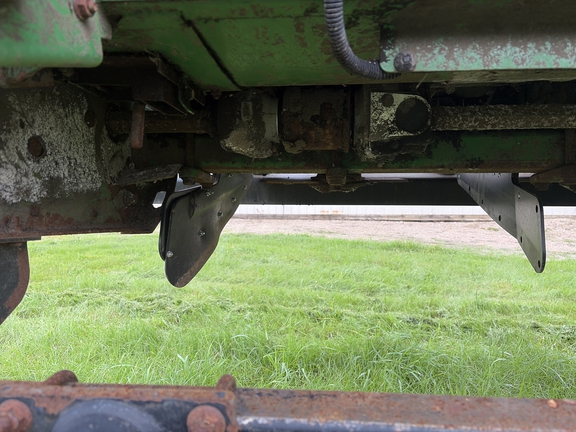 2013 John Deere 612C Header Corn Head