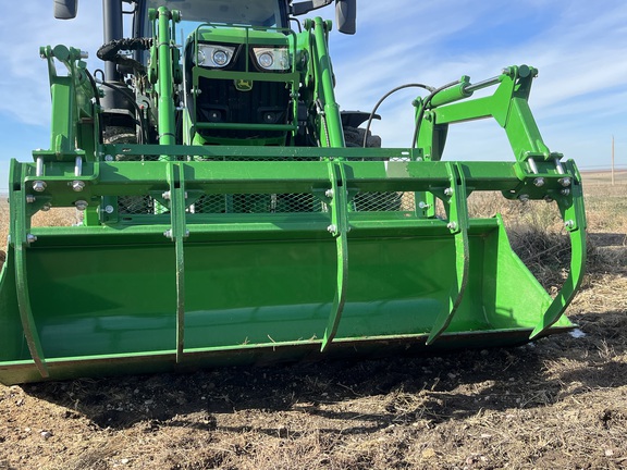 2022 John Deere 660R Loader