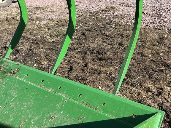 2022 John Deere 660R Loader