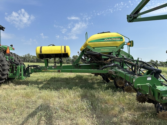 2004 John Deere 1770NT CCS Planter