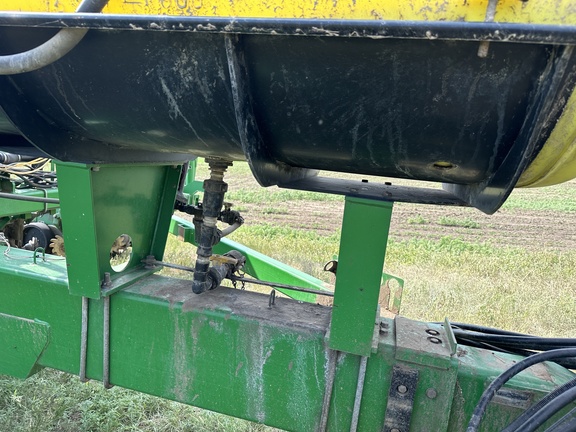 2004 John Deere 1770NT CCS Planter