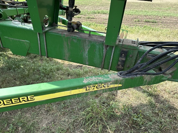 2004 John Deere 1770NT CCS Planter