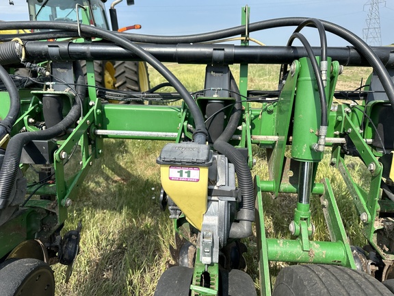 2004 John Deere 1770NT CCS Planter