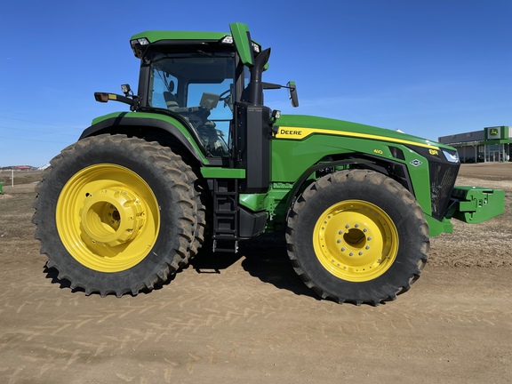 2022 John Deere 8R 410 Tractor