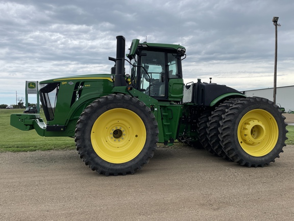 2023 John Deere 9R 640 Tractor 4WD