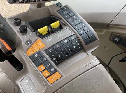 2020 John Deere S780 Combine