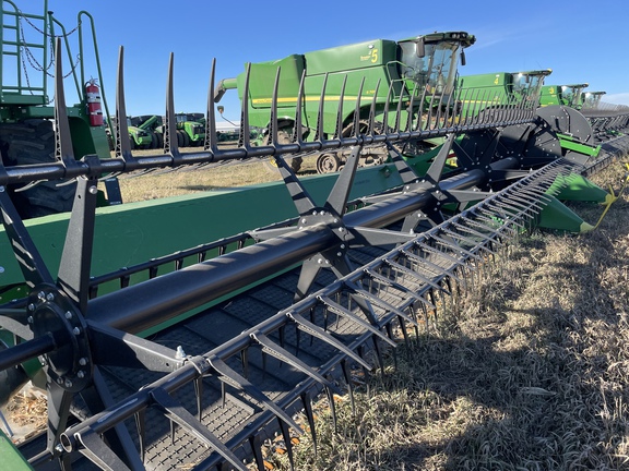 2023 John Deere RD40F Header Combine