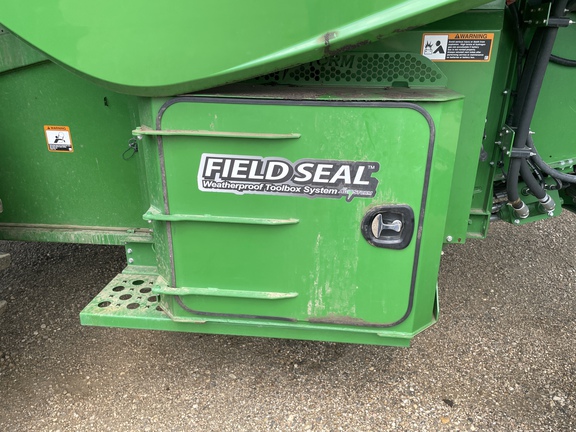 2023 John Deere S780 Combine