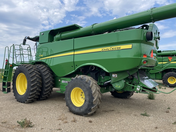 2023 John Deere S780 Combine