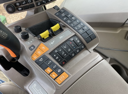 2023 John Deere S780 Combine