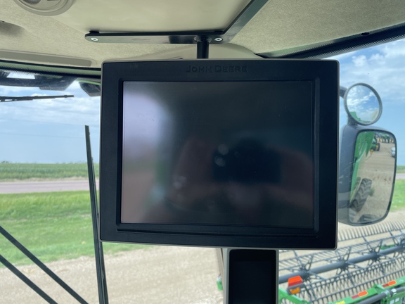 2023 John Deere S780 Combine