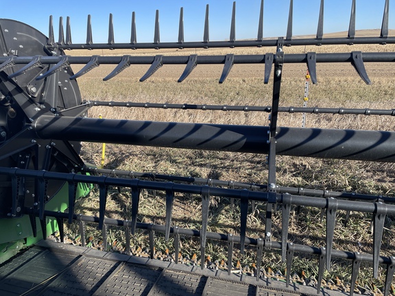 2023 John Deere RD40F Header Combine