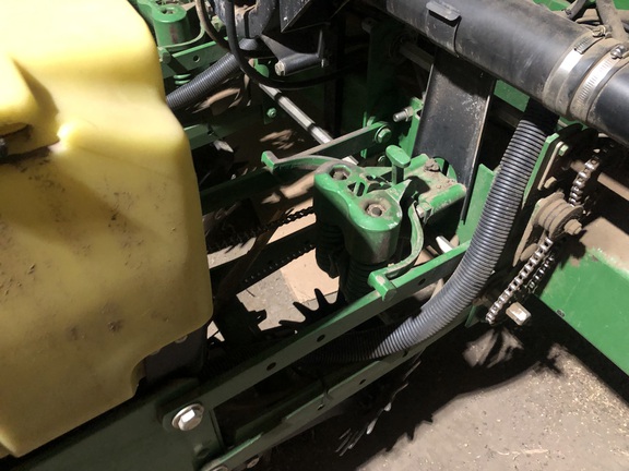 2001 John Deere 1770 Planter