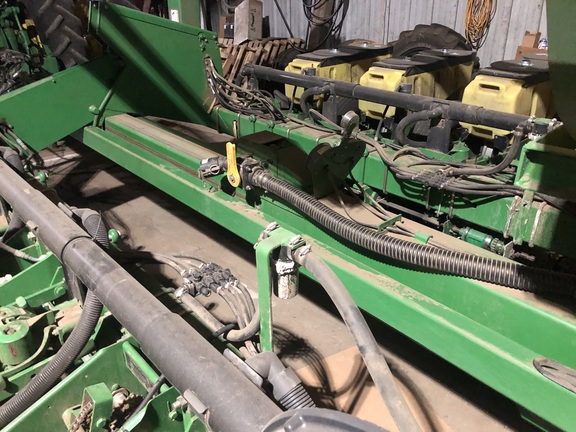 2001 John Deere 1770 Planter