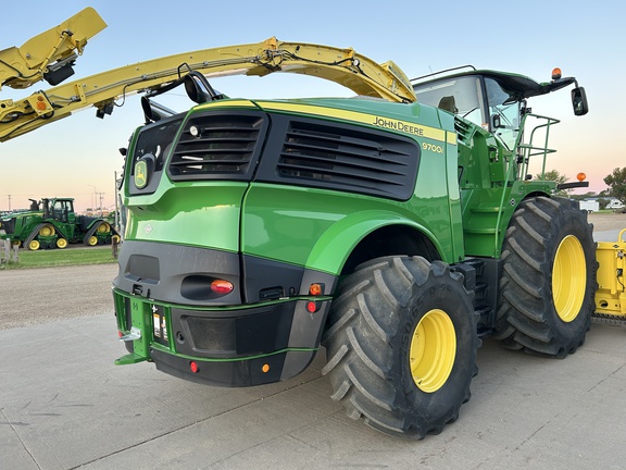 2021 John Deere 9700 Forage Harvester
