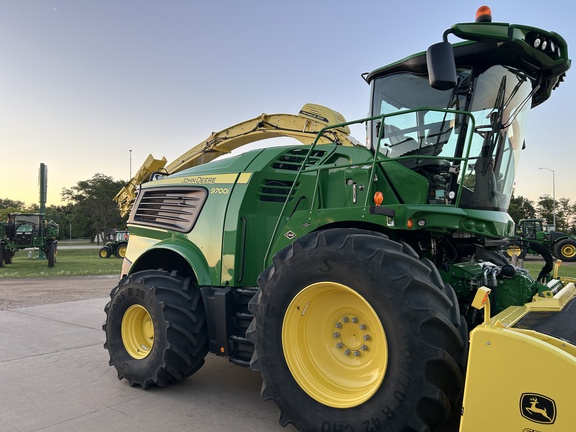 2021 John Deere 9700 Forage Harvester