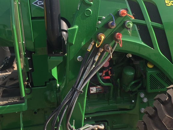 2019 John Deere 5075M Tractor