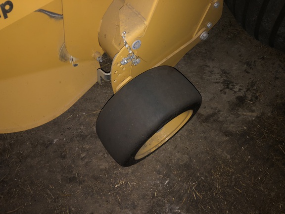 2023 Vermeer 605N Baler/Round