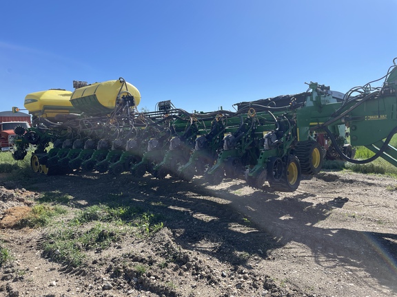 2013 John Deere DB80 Planter