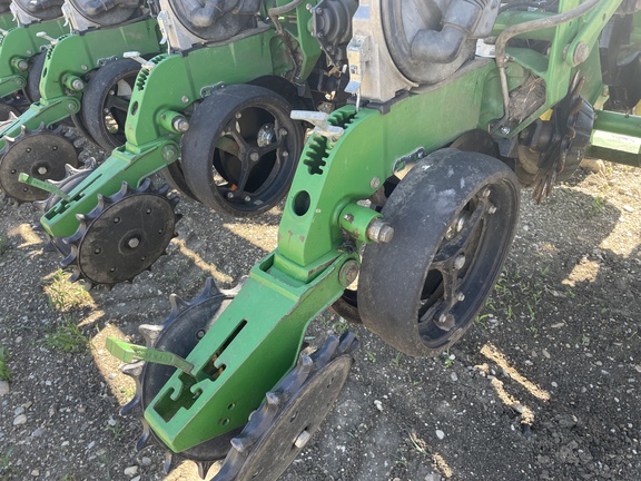 2013 John Deere DB80 Planter