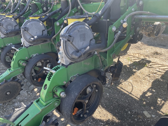 2013 John Deere DB80 Planter