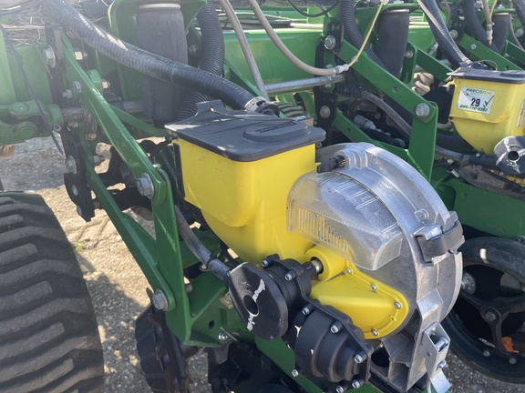 2013 John Deere DB80 Planter