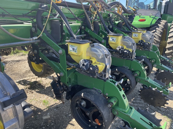 2013 John Deere DB80 Planter