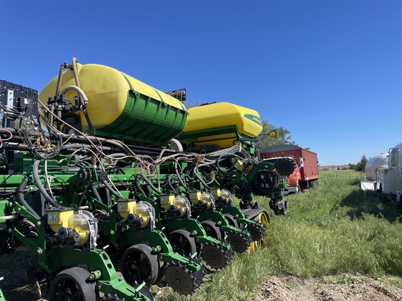 2013 John Deere DB80 Planter